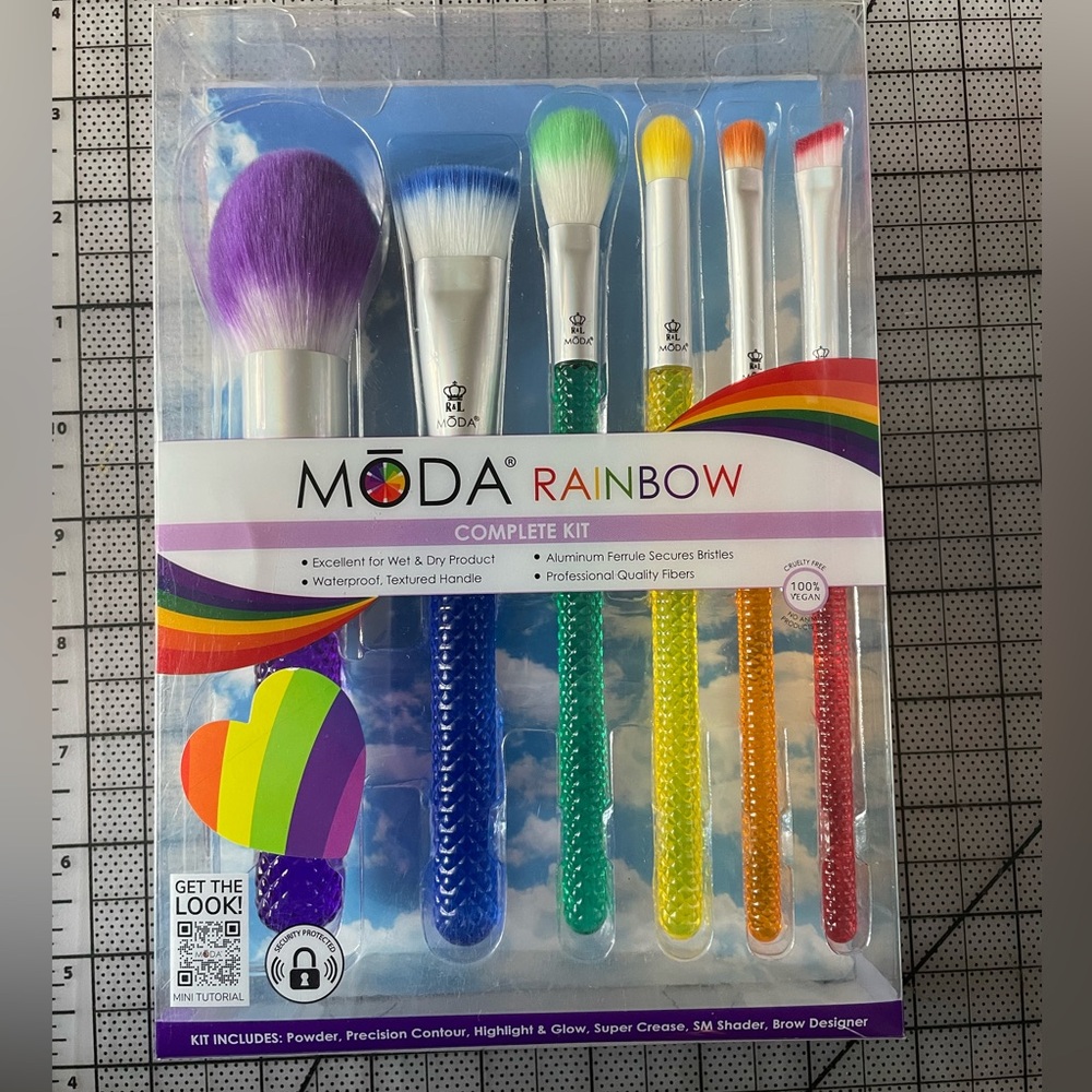 Moda Brush Rainbow Full Face 6pc Makeup Brush Kit NWT! - Picture 5 of 5